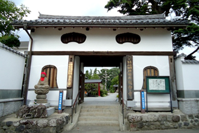 白石城厩口門